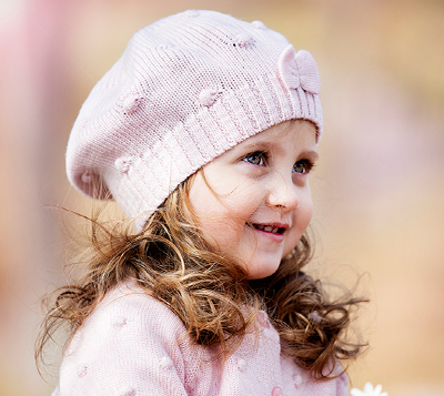Lillelam lue rosa
