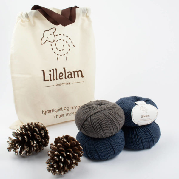 Lillelam_Strikkepakke_blå