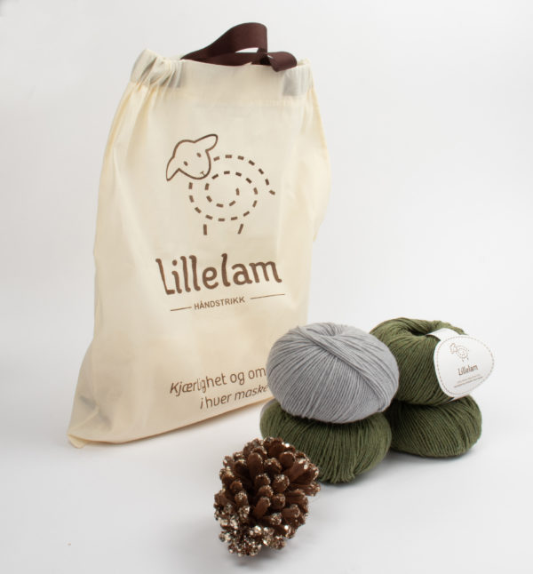 Lillelam_Strikkepakke_oliven